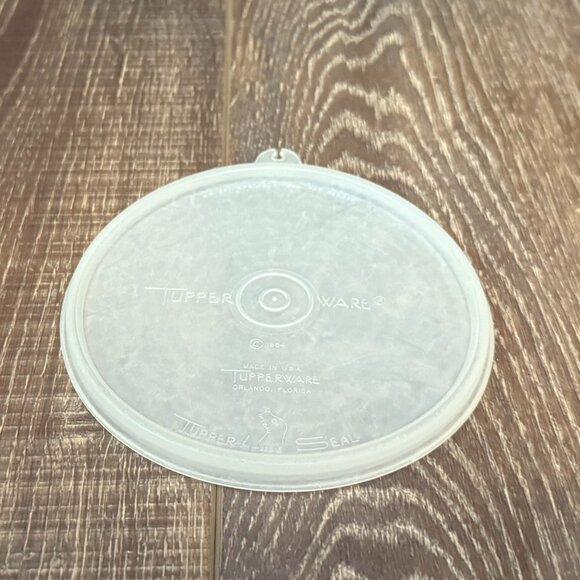 Vintage Tupperware Handolier Canisters – Set of 2 - Picture 15 of 16